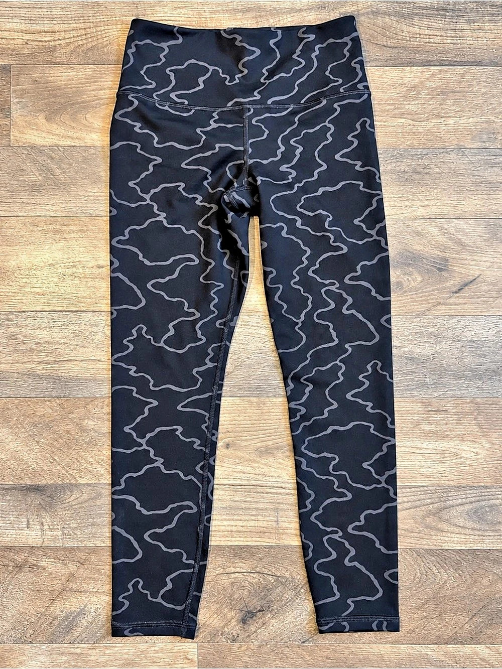 Athleta Elation Train Textured 7/8 Tight Patterned XS